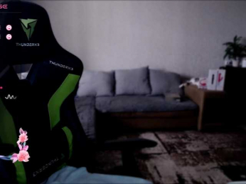 LisaAsianFlower webcam model stream image