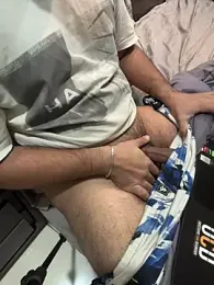 BlahNextDoor webcam model stream image