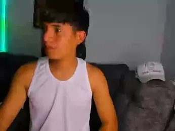 Mikke18 webcam model stream image