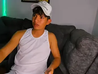 Mikke18 webcam model stream image