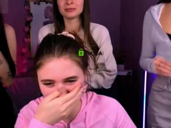 flora_ri webcam model stream image