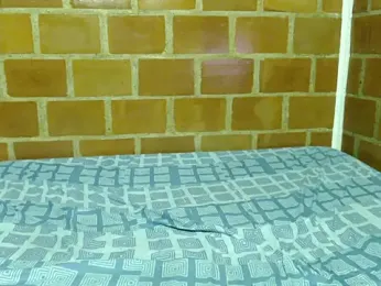 SashaandLian webcam model stream image