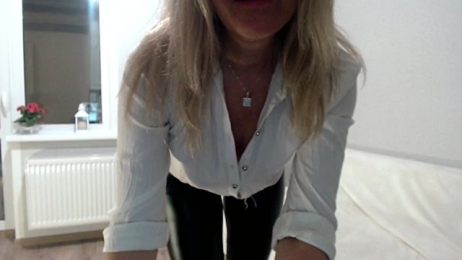 increible_della webcam model stream image