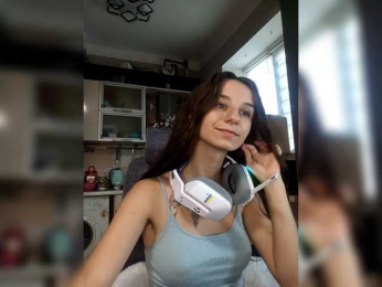 KikNika webcam model stream image