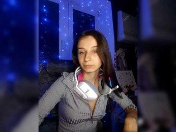 KikNika webcam model stream image