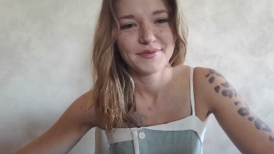 Georgi_mss webcam model stream image