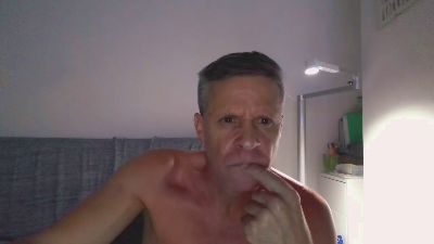 XXX_BOTTOM webcam model stream image
