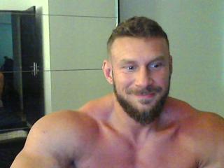 Kevin Muscle webcam model stream image