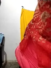 Cute-Naavya webcam stripchat model stream image