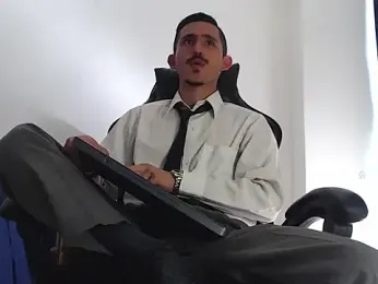 HomeAloneK webcam model stream image