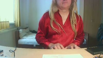 ShinyLarissa webcam model stream image