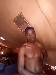 1ghkly webcam model stream image