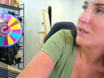 evakeksik webcam model stream image