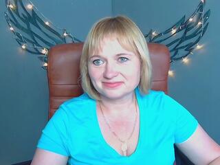 Kira Smiling webcam flirt4free model stream image