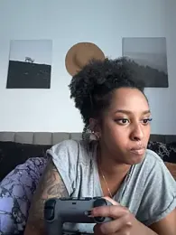 Your_Paris webcam stripchat model stream image