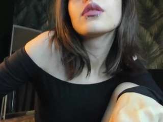 eleanor-lily webcam model stream image