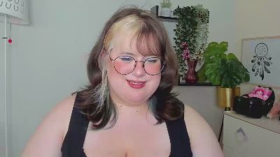 OpheliaLush webcam model stream image