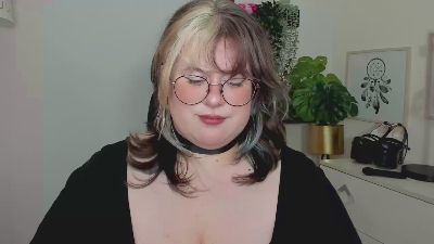 OpheliaLush webcam model stream image