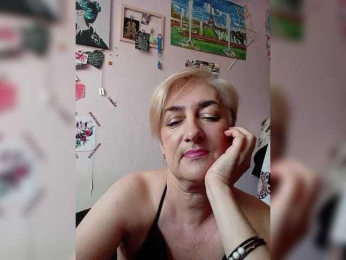 DearLady webcam model stream image