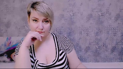 Djullia webcam cam4 model stream image