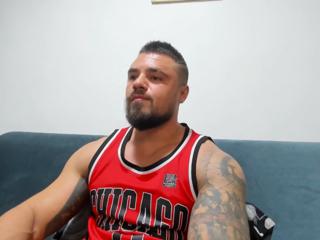 Tiberius Hunk webcam model stream image