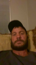 Upbutnotcrazy webcam model stream image