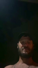 Upbutnotcrazy webcam cam4 model stream image