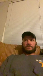Upbutnotcrazy webcam model stream image
