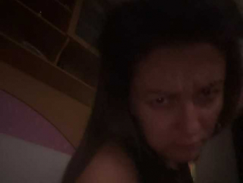 swUKJulia webcam bongacams model stream image