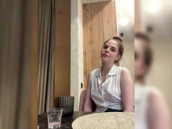 Mileshil webcam model stream image