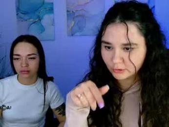nika_pearl webcam model stream image