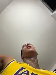 sendfer webcam stripchat model stream image