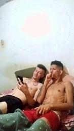 Theyllors2 webcam model stream image