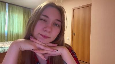 MadaleneThrift webcam model stream image