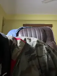 RavenKisses webcam model stream image