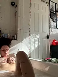 BlaizeyBBy webcam stripchat model stream image