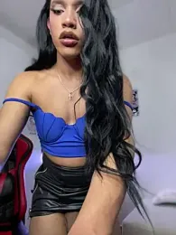 Emaa- webcam model stream image