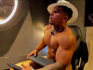 Bramdon Smith webcam model stream image
