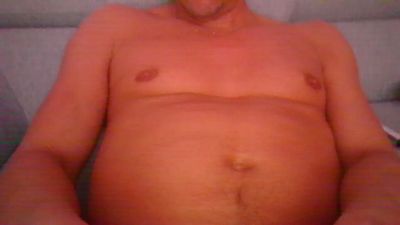 Youngerr30 webcam model stream image