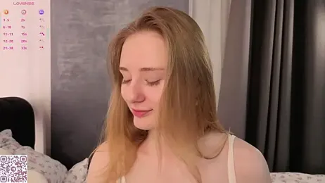 ElvinaRose webcam model stream image