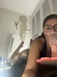 SweetHushviolet webcam stripchat model stream image