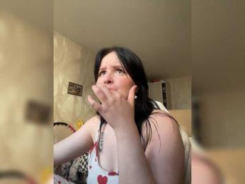 Lizzi-Peach webcam model stream image