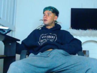 Derryck webcam flirt4free model stream image