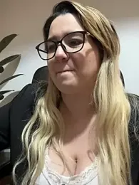 amooraaamoon webcam model stream image
