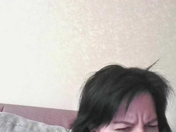 Yuliaa318 webcam model stream image