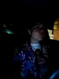 Lesly_10- webcam model stream image