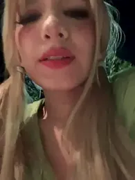 SweetBunnyGF webcam model stream image