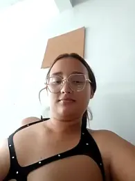 Yourmilker01 webcam model stream image