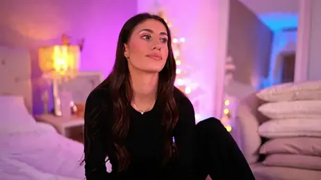 OhhAisha webcam model stream image