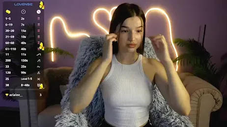 LovelyyLilu webcam model stream image